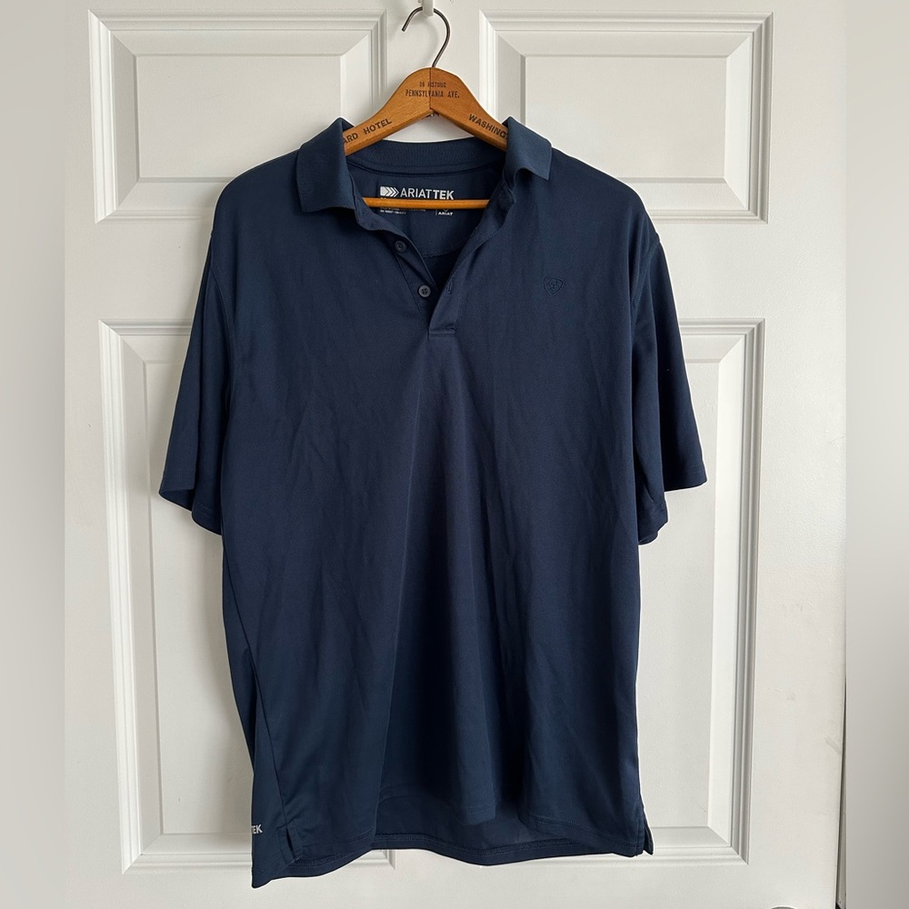 Ariat men’s short sleeve shirt size medium